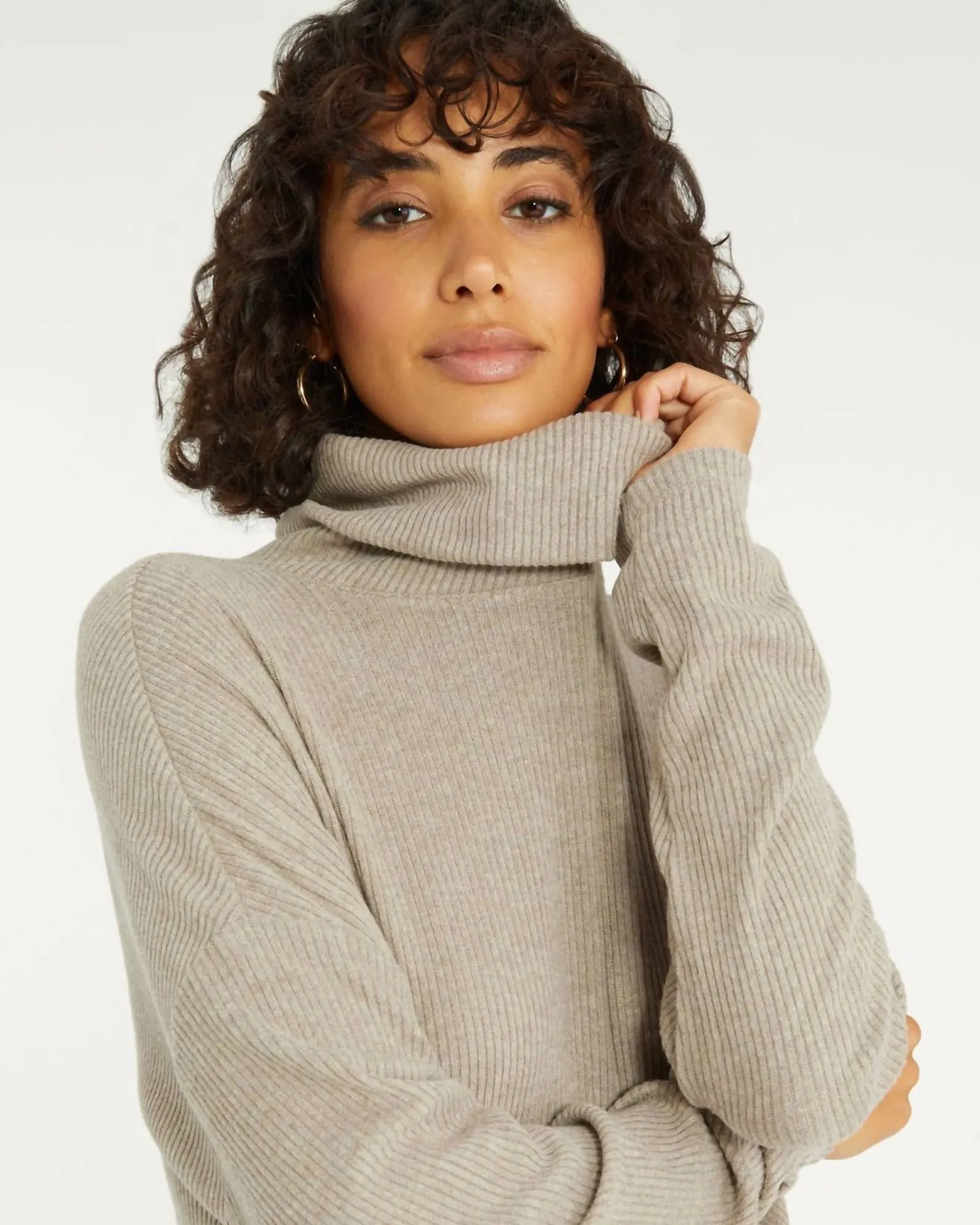 Find Me Lounging Tunic Pullover in Heather Truffle | Heather Truffle