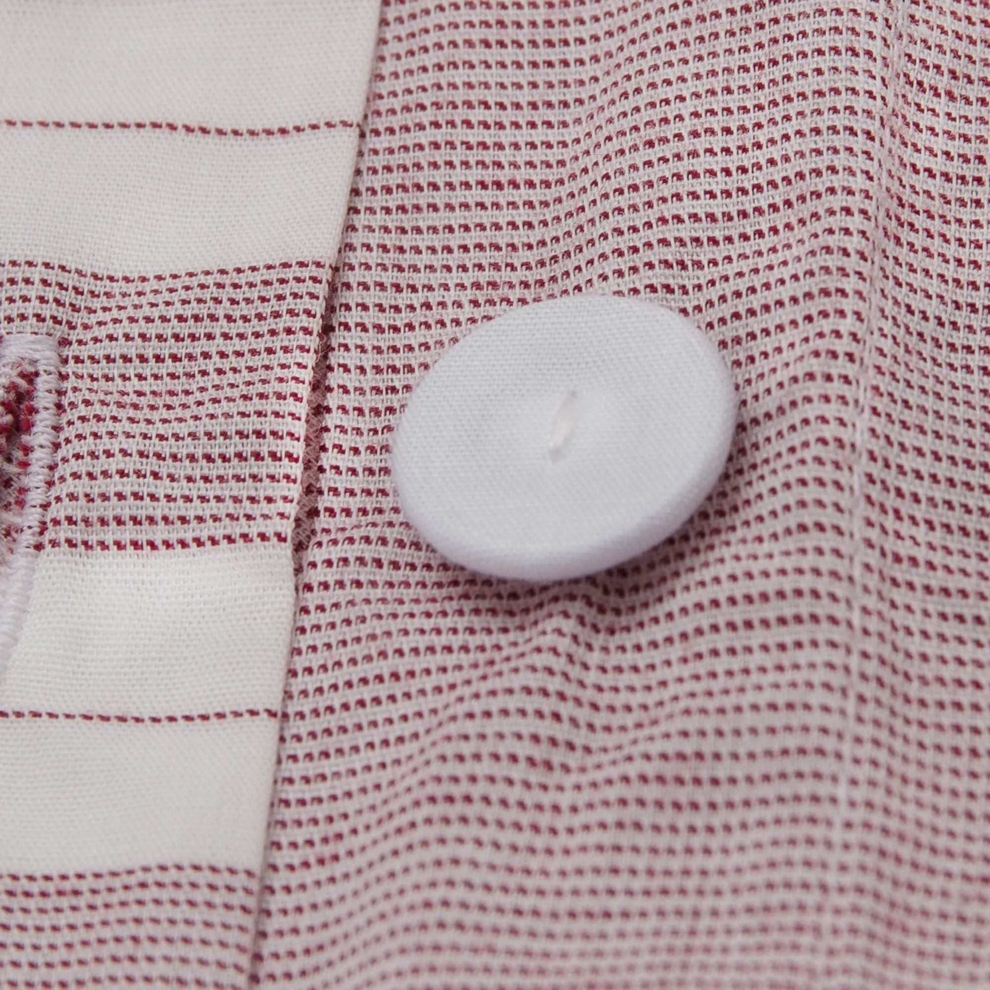 Izeda Pillowcase [Dark red/White]