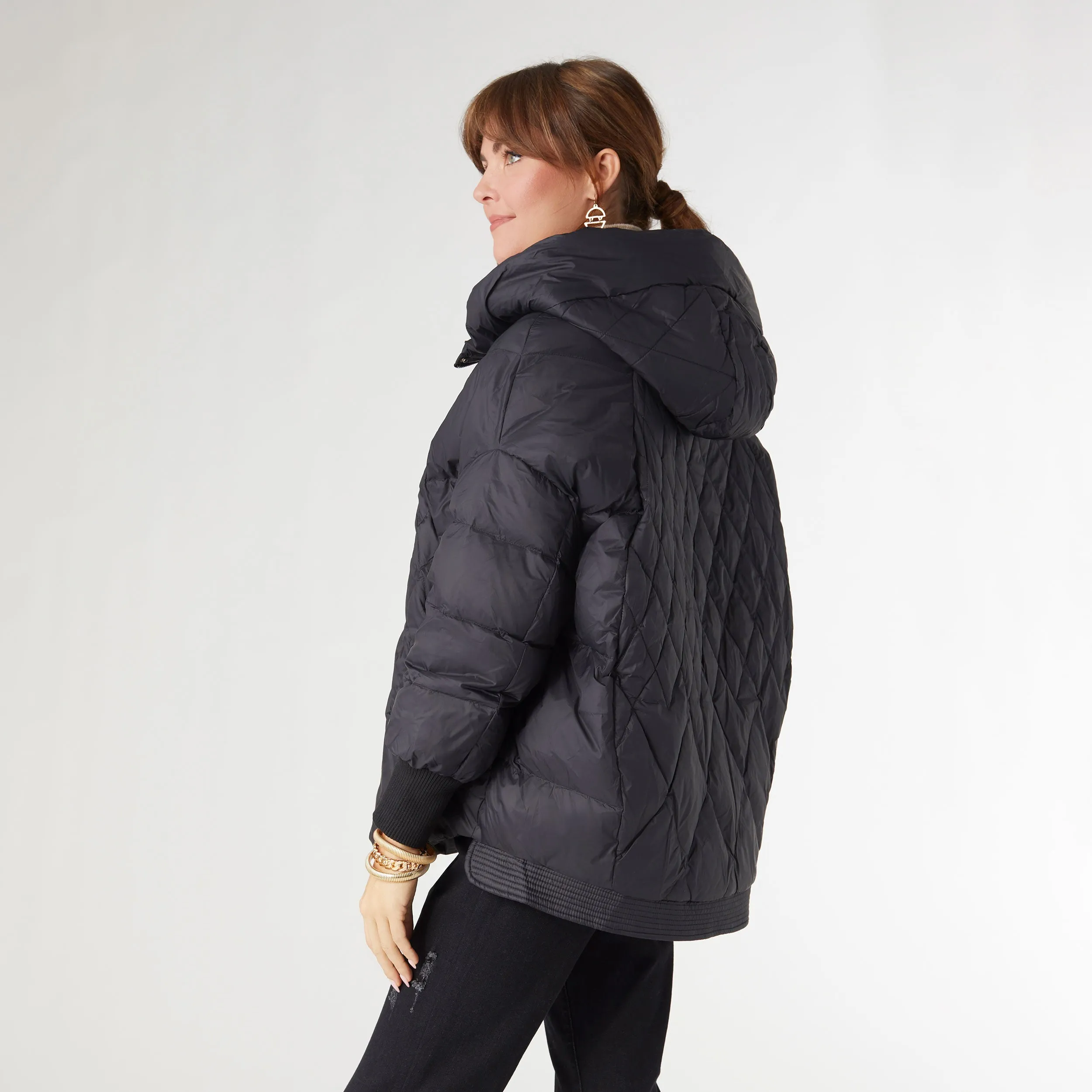 Londyn Relaxed Down Quilted Jacket in Black