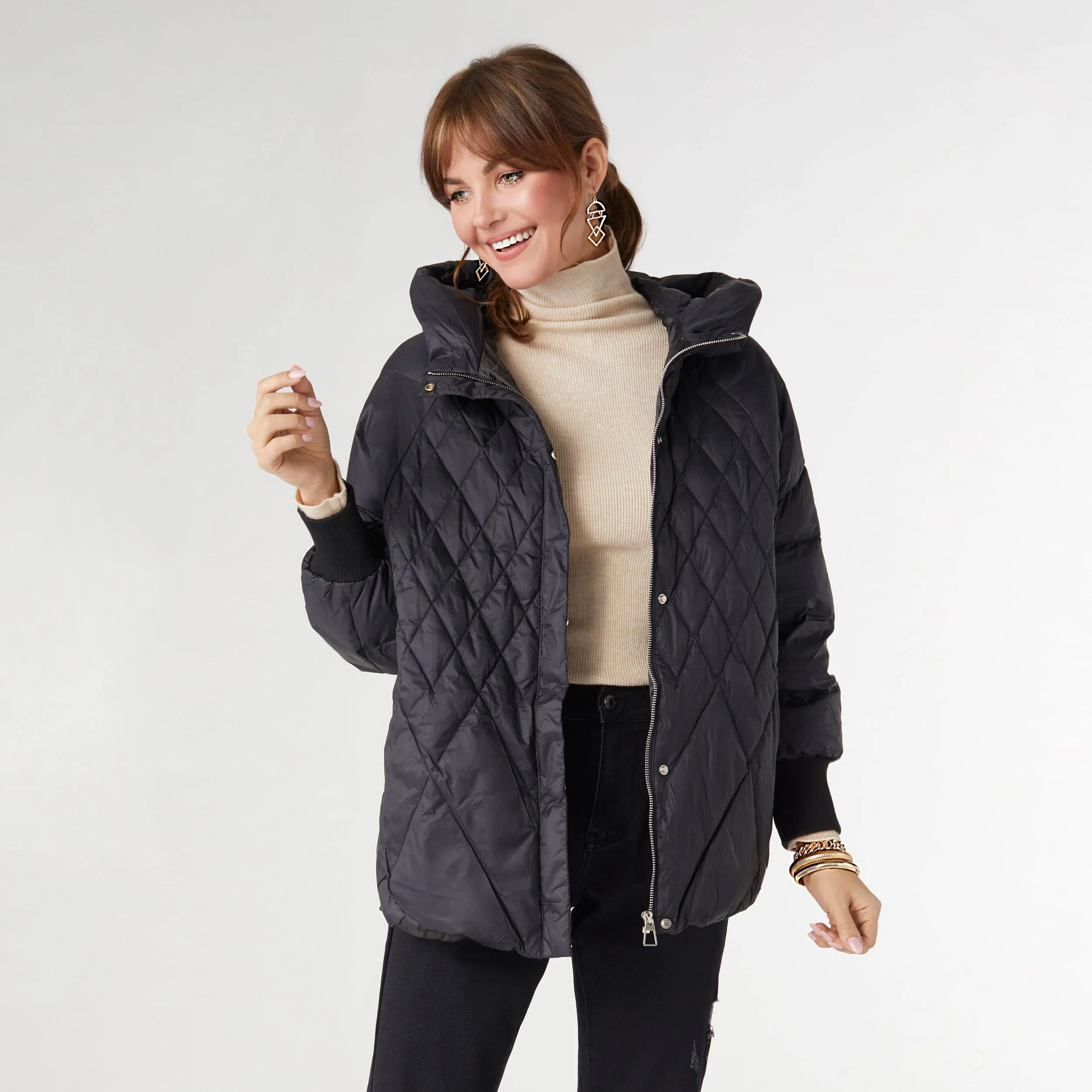 Londyn Relaxed Down Quilted Jacket in Black