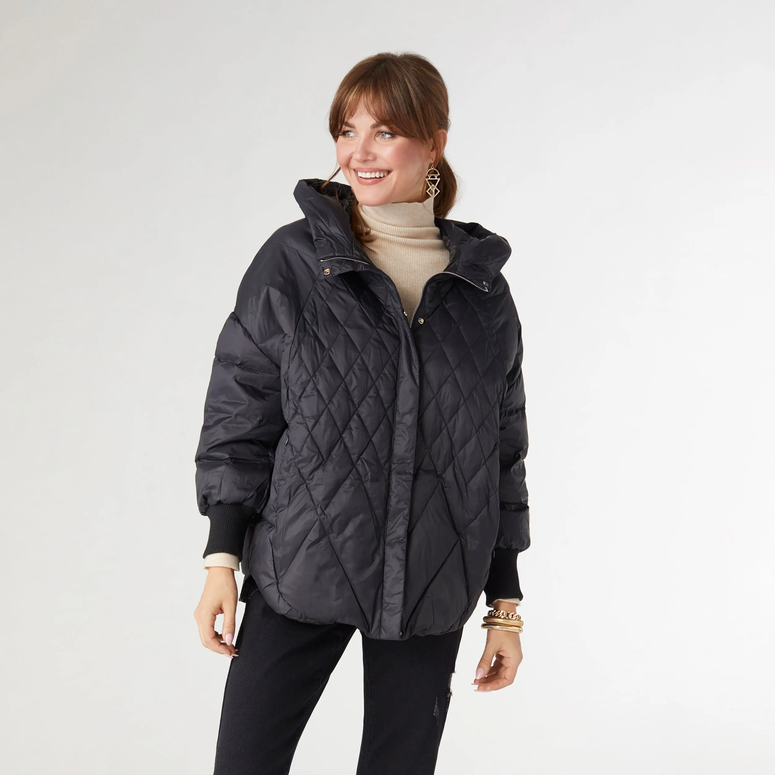 Londyn Relaxed Down Quilted Jacket in Black